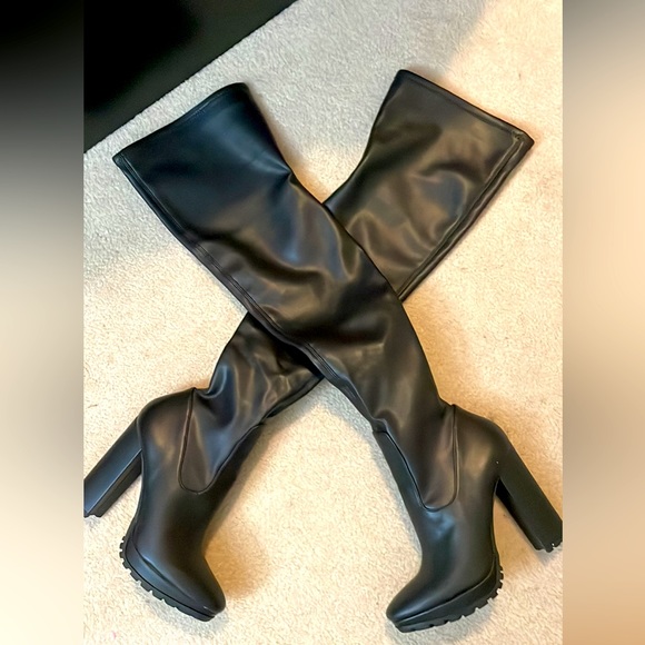 Over knee high heels boots! Very sexy - Picture 1 of 2